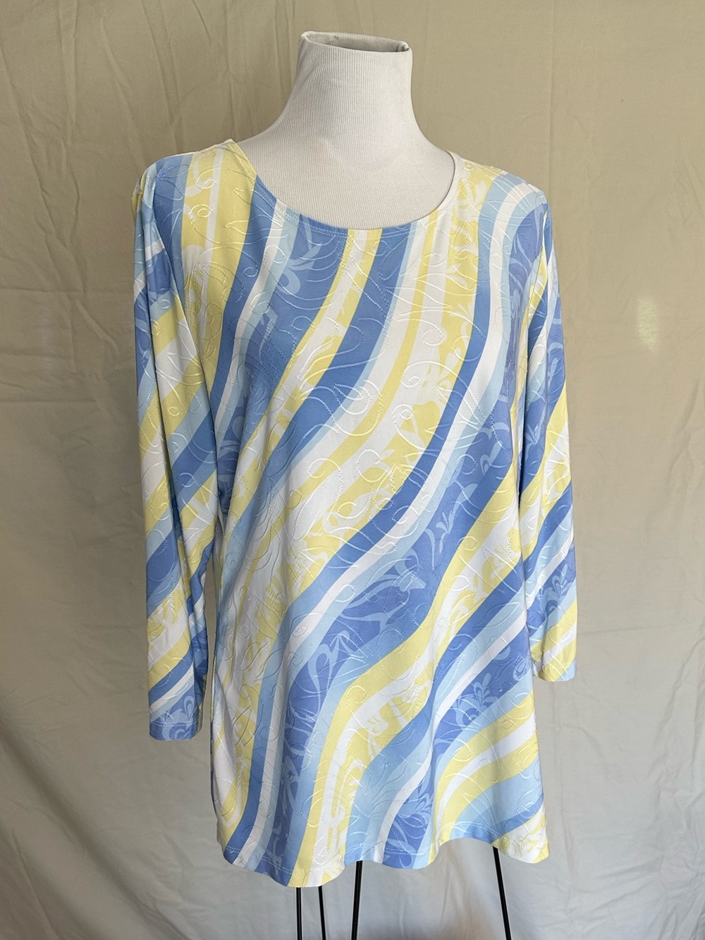 JM Collection Blue, Yellow & White Wave-Pattern Blouse stripes mid sleeve XL